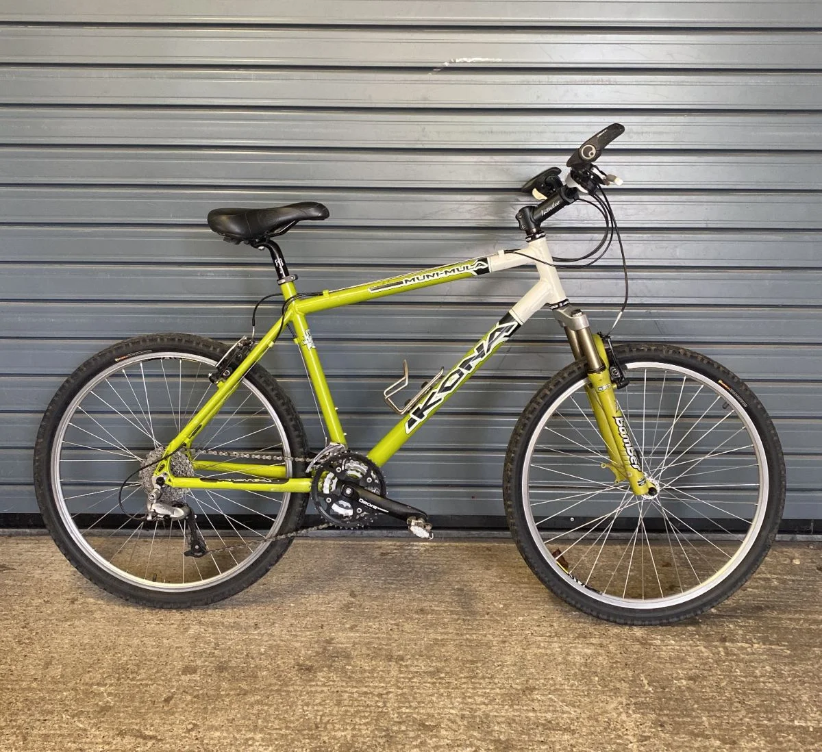 Kona Muni-Mula Light Green Refurbished Bicycle - 26 inch