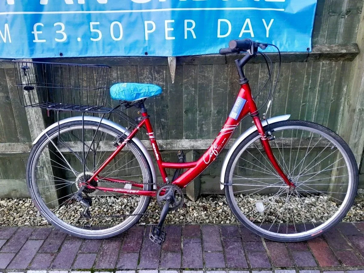 Apollo Cafe Red Refurbished Bicycle - 28 inch