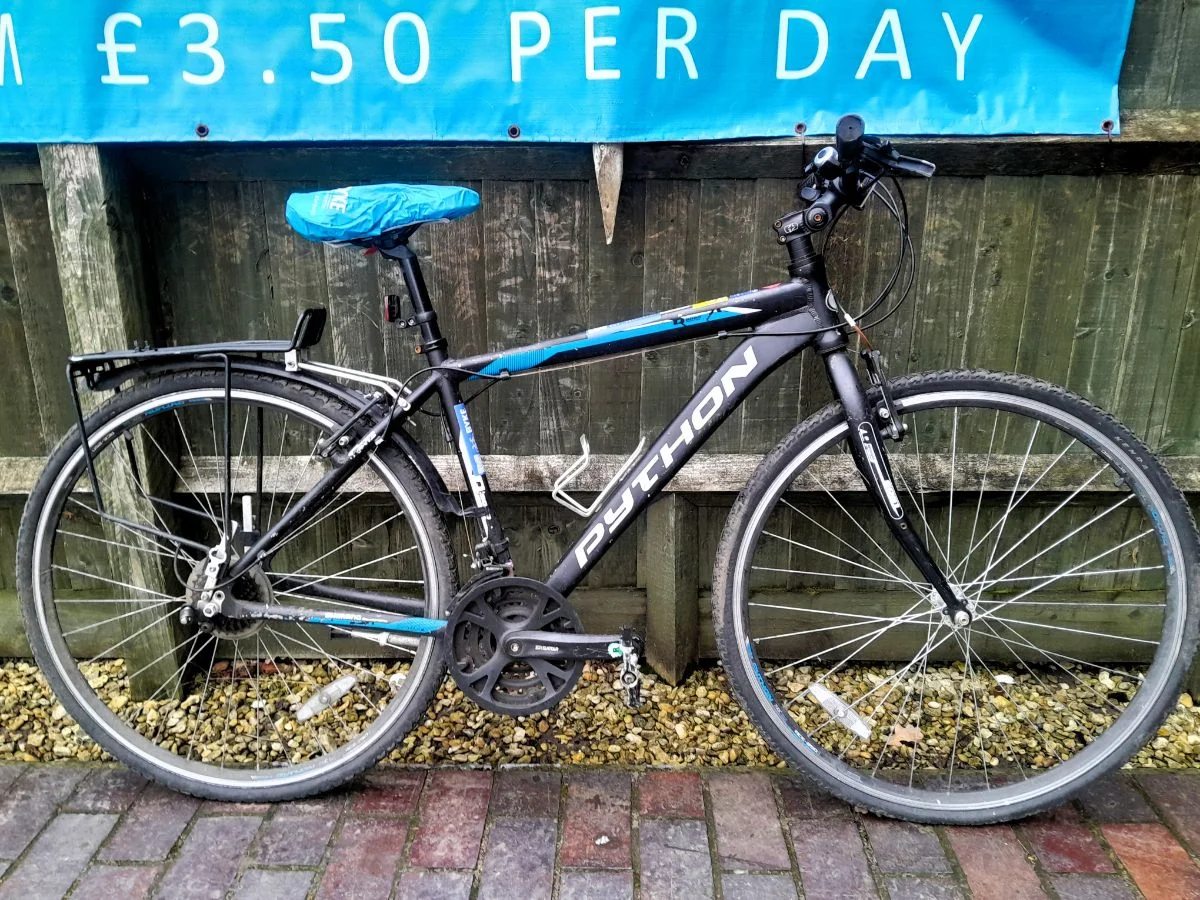 Python Quantum 8000 Black Refurbished Bicycle - 28 inch