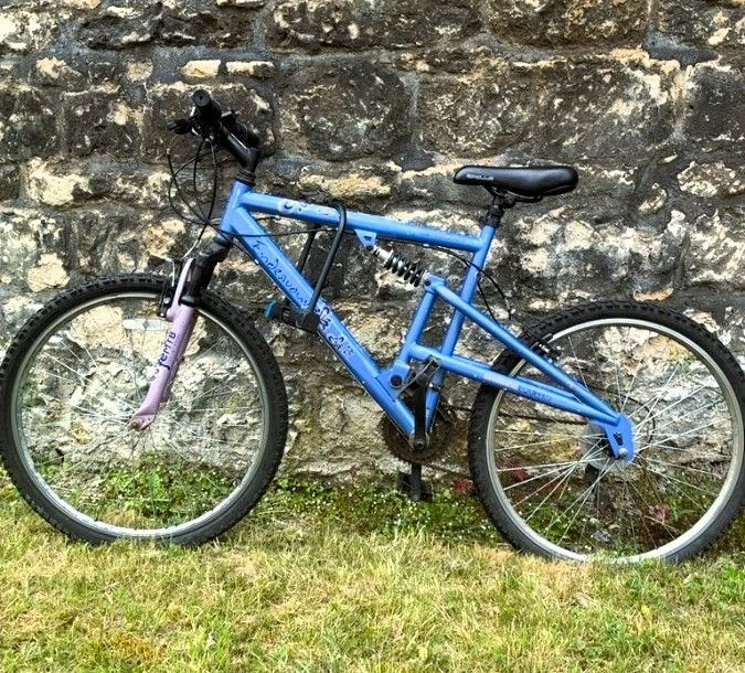 Apollo Endeavour Blue Refurbished Bicycle - 26 inch