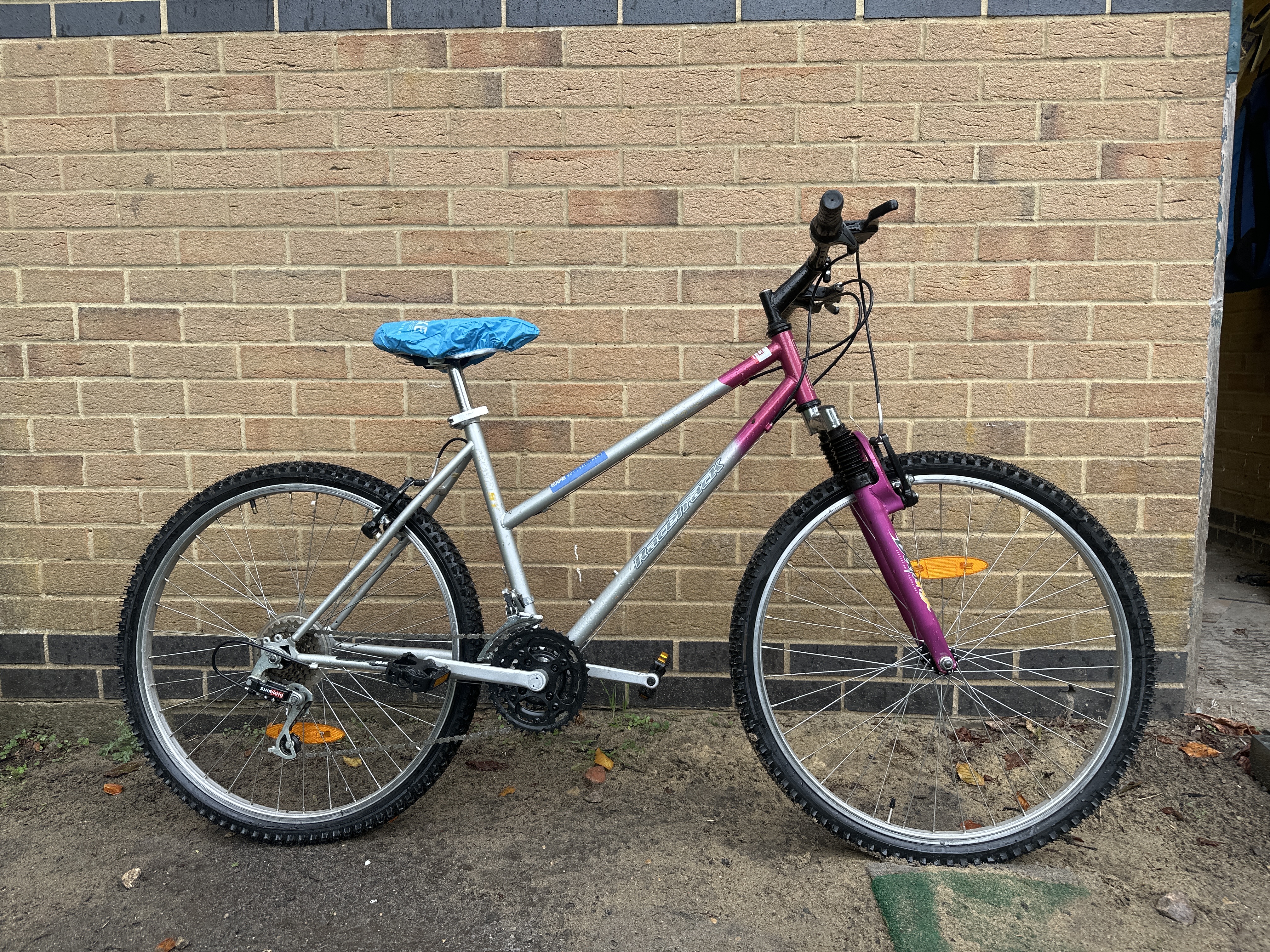 Racetrack 260SY Sliver & Pink Refurbished Bicycle - 26 inch