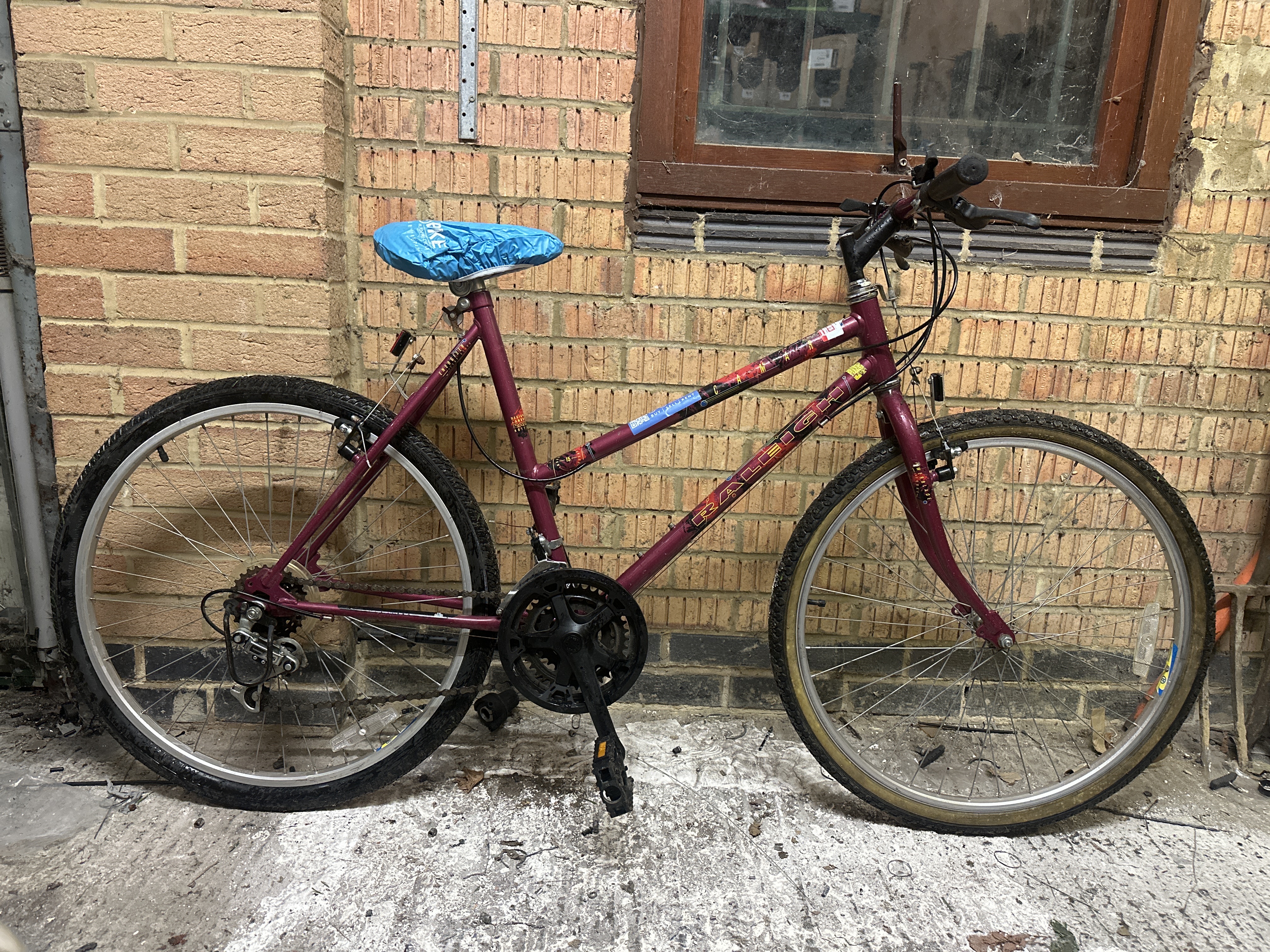 Raleigh Camaro Red Refurbished Bicycle - 26 inch