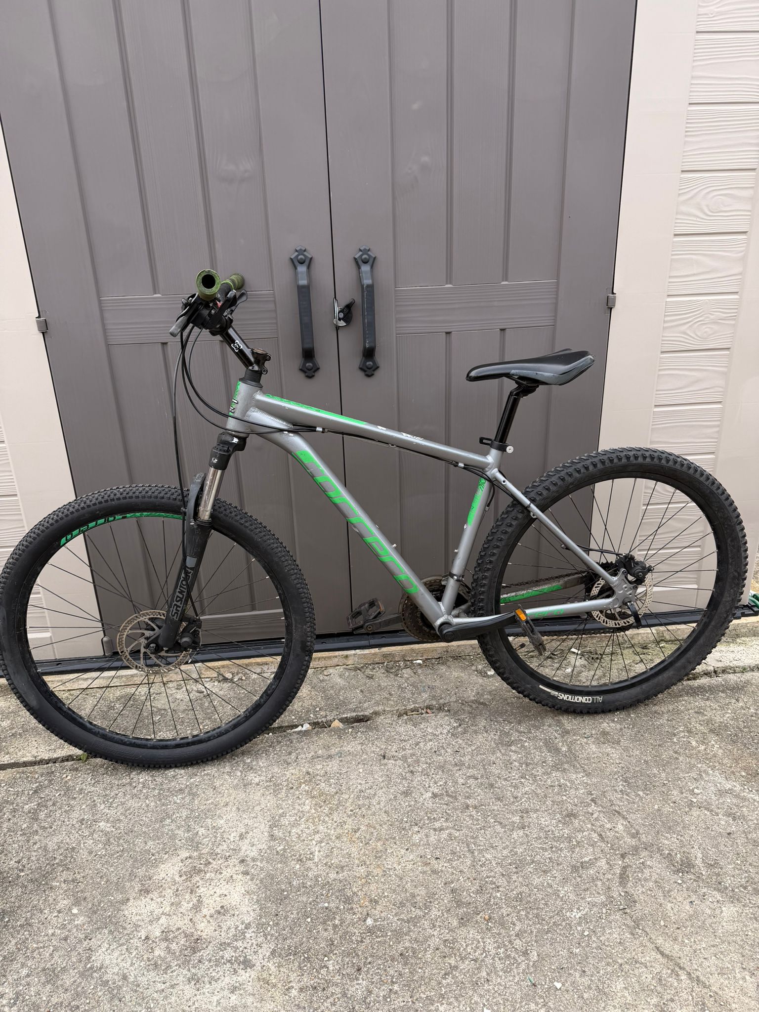 Carrera Hustle 1 Grey Refurbished Bicycle - 27 inch