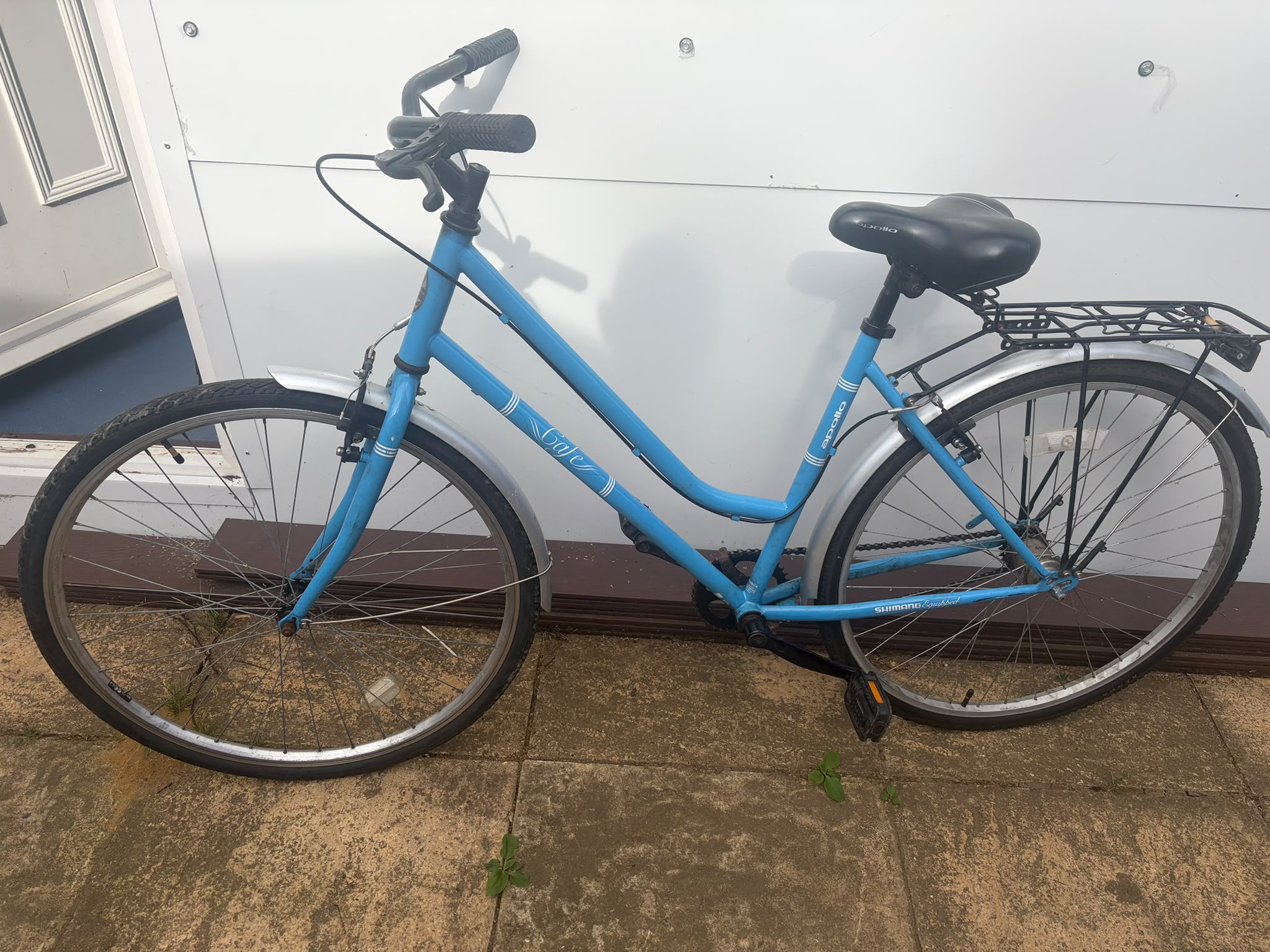 Apollo Cafe Light Blue Refurbished Bicycle - 28 inch