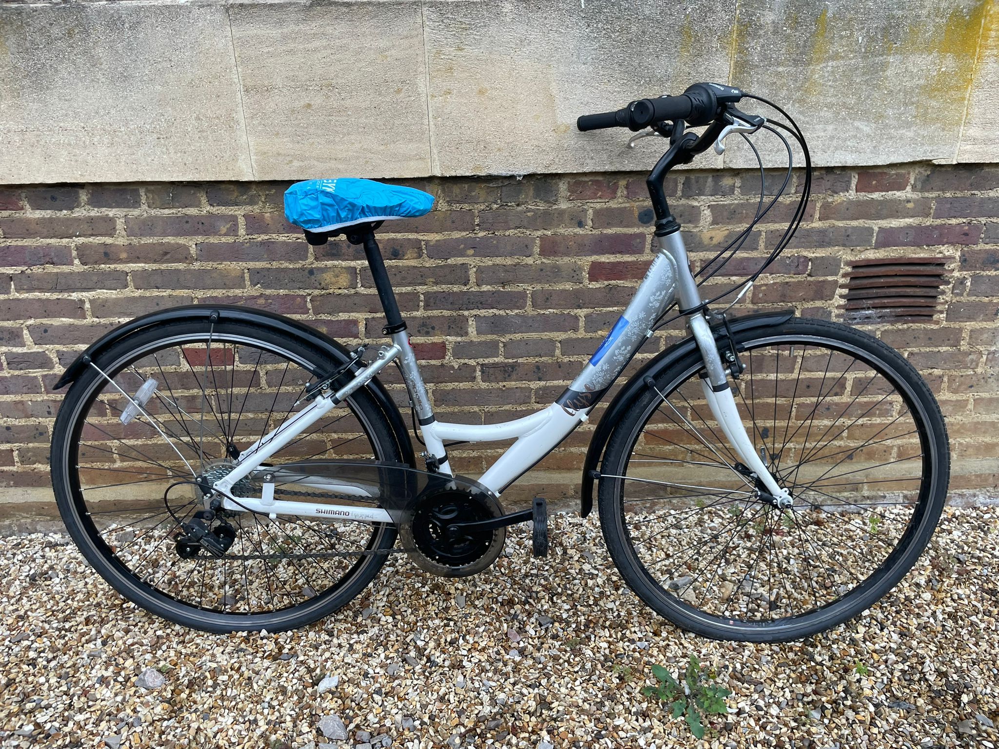 Apollo Elyse White & Grey Refurbished Bicycle - 26 inch